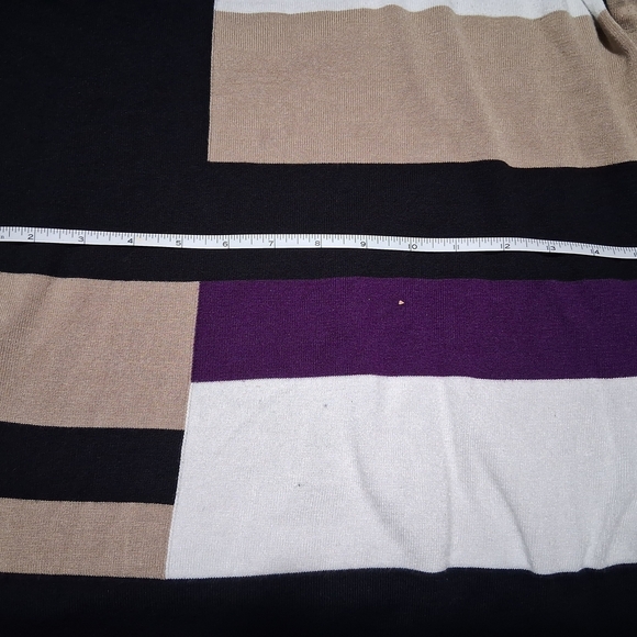 Carol Rose Colorblock Blouse - Purple, Black, White, Tan. Size PL - Picture 5 of 5